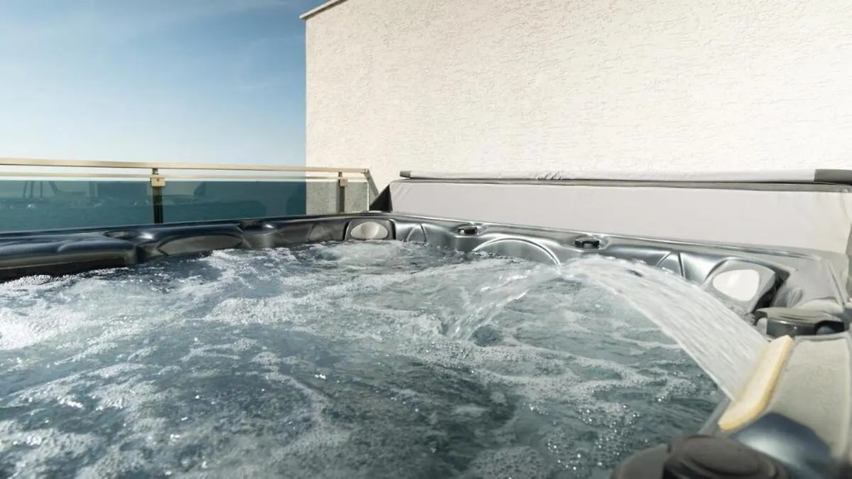Apartamento Exclusive Seafront Duplex With Jacuzzi Durrës